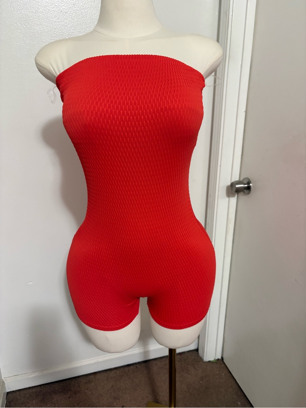 Heart & Hips Strapless Textured Orangish Red Romper NWT